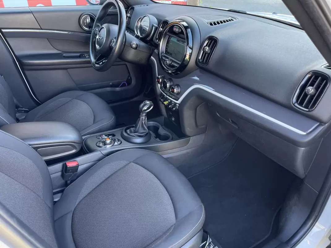 MINI Countryman 2018 - 21490 EUR, 108620 km - AUTO.MOTO.pt - 108620km - foto 12 de 22