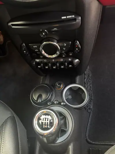 MINI One 2011 - 9750 EUR, 167000 km - AUTO.MOTO.pt - 167000km - foto 13 de 21