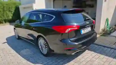 Ford Focus SW 2019 - 14900 EUR, 99500 km - AUTO.MOTO.pt - 99500km - foto 3 de 15