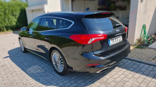Ford Focus SW 2019 - 14900 EUR, 99500 km - AUTO.MOTO.pt - 99500km - foto 3 de 15