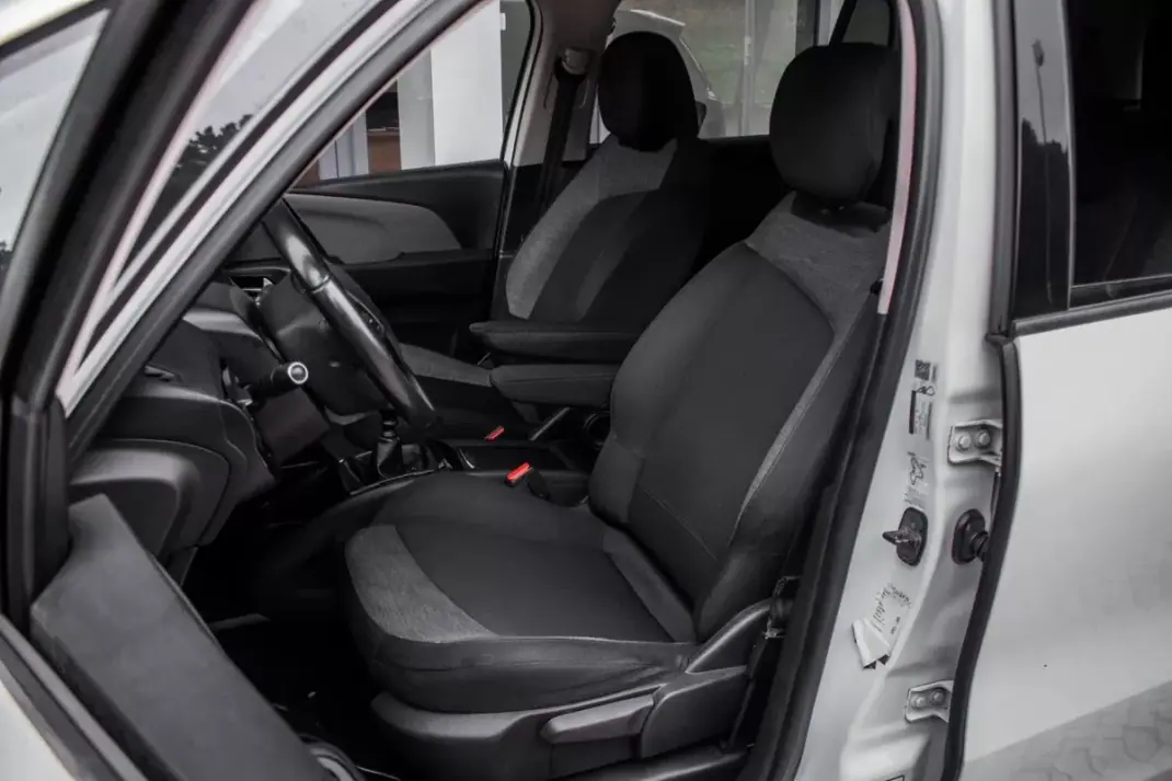 Citroën Grand C4 Spacetourer 2018 - 9900 EUR, 367153 km - AUTO.MOTO.pt - 367153km - foto 23 de 37