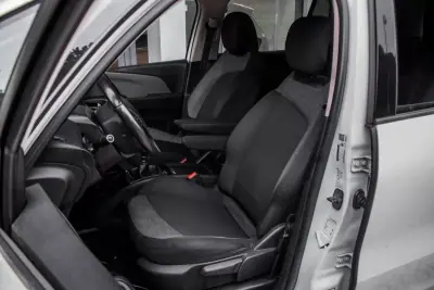 Citroën Grand C4 Spacetourer 2018 - 9900 EUR, 367153 km - AUTO.MOTO.pt - 367153km - foto 23 de 37