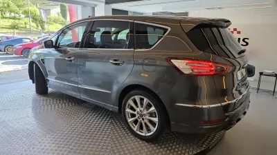 Ford S-Max 2017 - 22500 EUR, 160120 km - AUTO.MOTO.pt - 160120km - foto 19 de 67