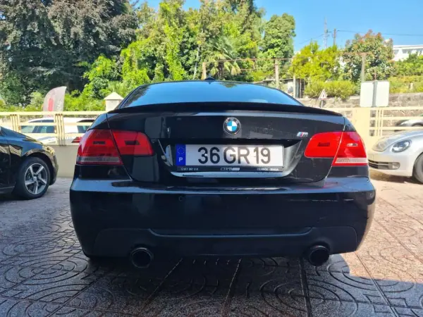 BMW 320 2008 - 16500 EUR, 140000 km - AUTO.MOTO.pt - 140000km - foto 8 de 18