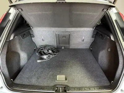 Volvo XC 40 2021 - 26500 EUR, 139987 km - AUTO.MOTO.pt - 139987km - foto 15 de 15