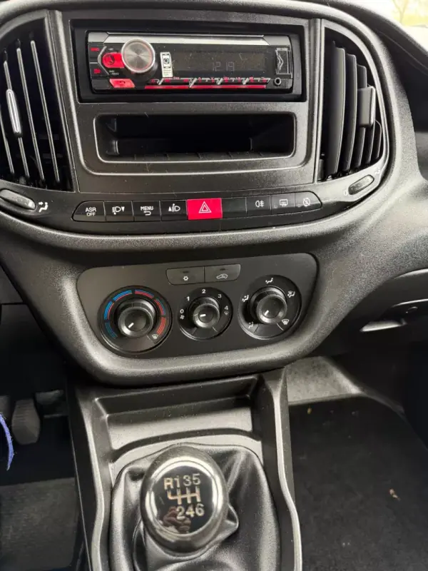 Fiat 2021 - 12500 EUR, 165000 km - AUTO.MOTO.pt - 165000km - foto 6 de 6