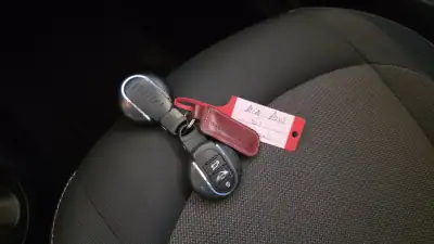 MINI One 2014 - 10900 EUR, 209521 km - AUTO.MOTO.pt - 209521km - foto 44 de 48