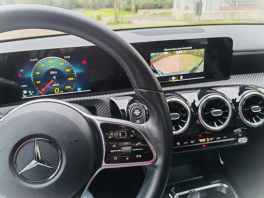 Mercedes-Benz A 180 Limousine 2020 - 21950 EUR, 87000 km - AUTO.MOTO.pt - 87000km - foto 9 de 9