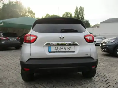 Renault Captur 2015 — foto 6 de 27