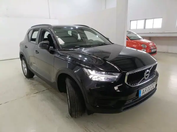 Volvo XC 40 1.5 T2 Momentum Core 2022 Gasolina