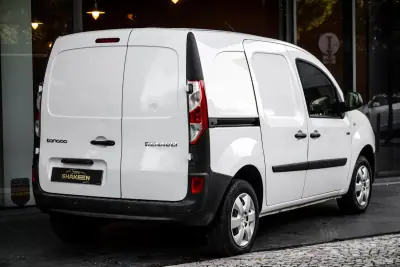 Renault Kangoo E-Tech 2020 - 9990 EUR, 57785 km - AUTO.MOTO.pt - 57785km - foto 4 de 28