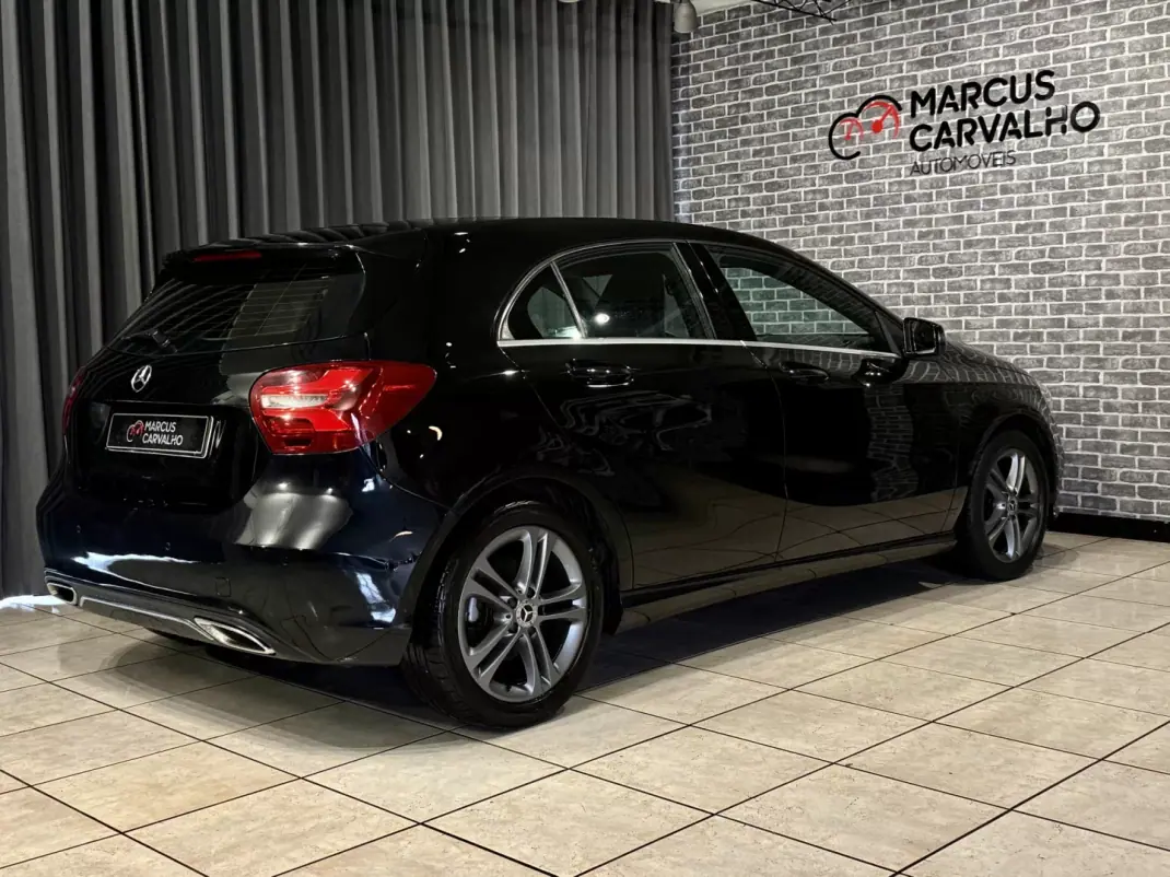 Mercedes-Benz A 180 2016 - 15490 EUR, 198000 km - AUTO.MOTO.pt - 198000km - foto 4 de 17
