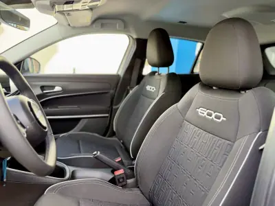 Fiat 600 2025 - 20950 EUR, 6000 km - AUTO.MOTO.pt - 6000km - foto 13 de 31