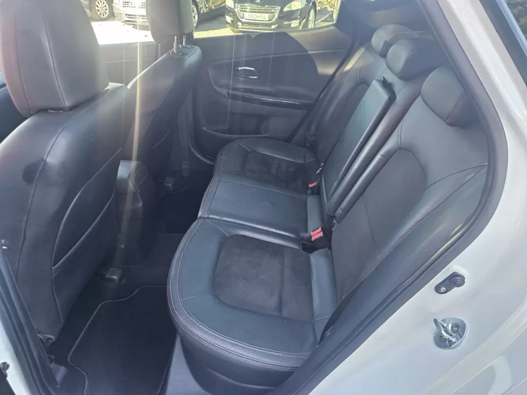 Kia Ceed 2015 - 15900 EUR, 113000 km - 113000km - foto 14 de 31