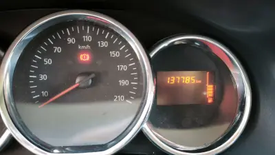 Dacia Logan MCV 2014 - 6450 EUR, 137785 km - 137785km - foto 9 de 10