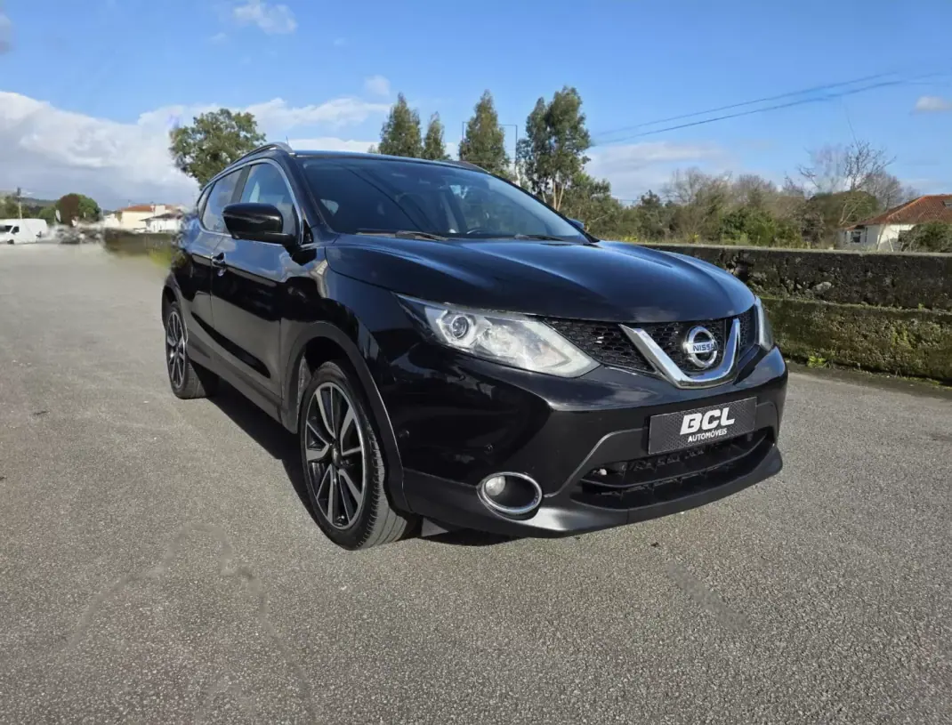 Nissan Qashqai 2015 - 13990 EUR, 146000 km - AUTO.MOTO.pt - 146000km - foto 1 de 40