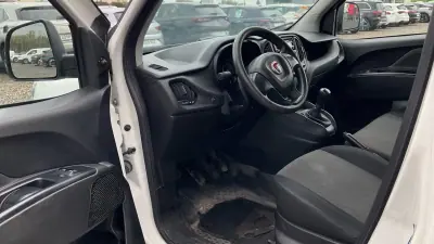 Fiat Doblo 1.3 MJ Easy 3 L 2020 - 7999 EUR, 183000 km - AUTO.MOTO.pt - 183000km - foto 5 de 8
