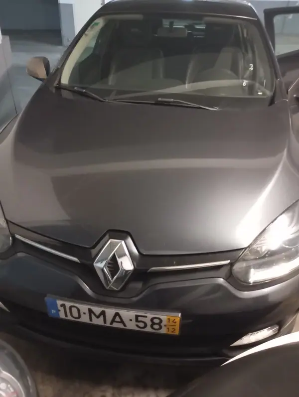 Renault Mégane 2014 - 7000 EUR, 193421 km - AUTO.MOTO.pt - 193421km - foto 2 de 4