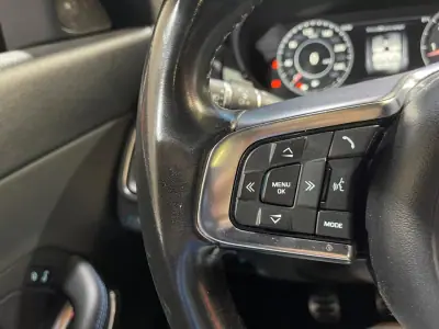 Jaguar E-Pace 2018 - 20899 EUR, 129000 km - 129000km - foto 39 de 48