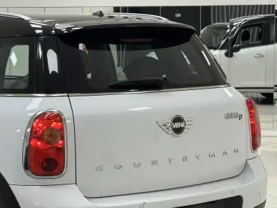 MINI Countryman 2015 - 13890 EUR, 149000 km - AUTO.MOTO.pt - 149000km - foto 8 de 25