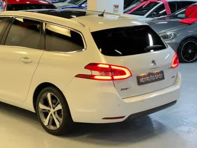 Peugeot 308 SW 2015 - 12990 EUR, 115000 km - AUTO.MOTO.pt - 115000km - foto 18 de 28