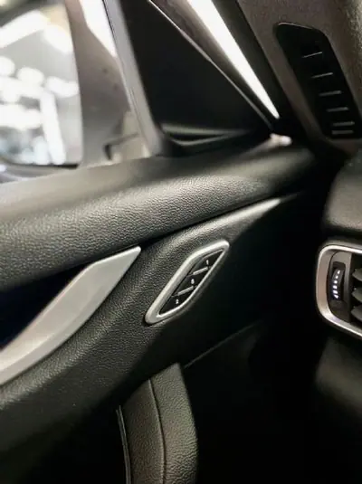 Maserati Levante 2016 - 44500 EUR, 232000 km - AUTO.MOTO.pt - 232000km - foto 40 de 55