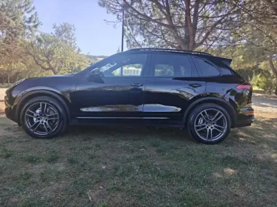 Porsche Cayenne 2016 - 42499 EUR, 199000 km - 199000km - foto 7 de 41