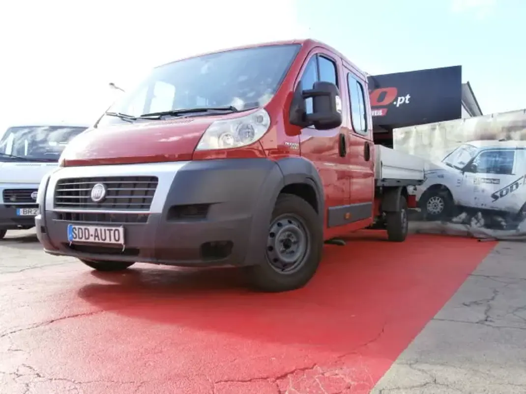 Fiat 2014 - 17000 EUR, 238159 km - AUTO.MOTO.pt - 238159km - foto 1 de 24