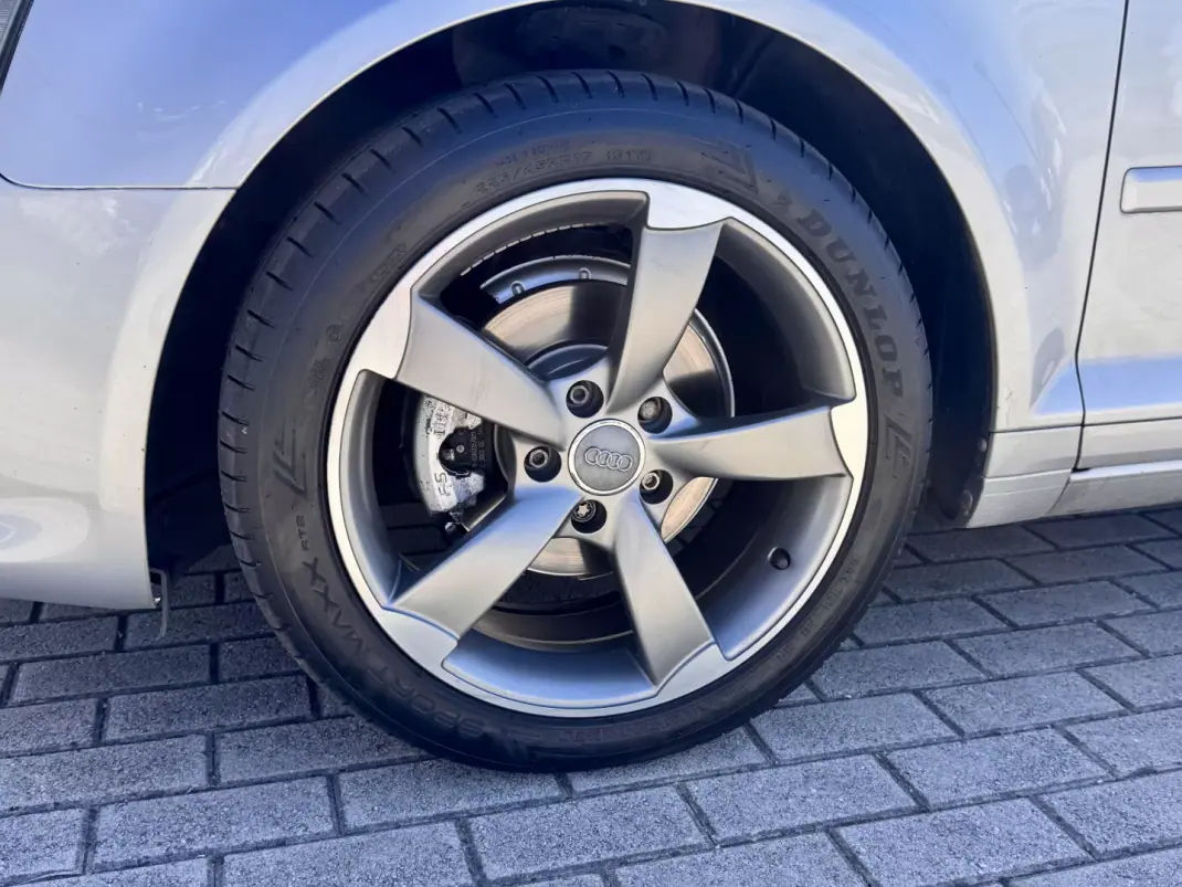 Audi A3 Sportback 2010 - 8990 EUR, 226000 km - 226000km - foto 7 de 19