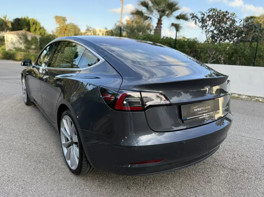 Tesla Model 3 2019 - 24999 EUR, 60000 km - AUTO.MOTO.pt - 60000km - foto 12 de 17