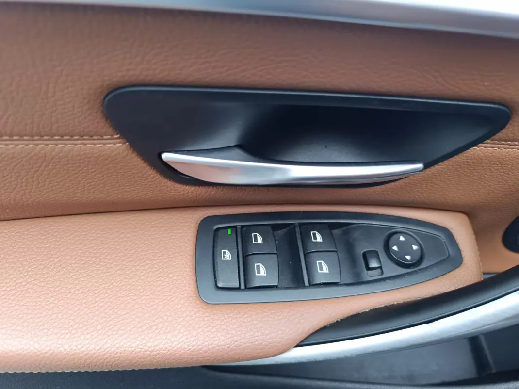 BMW 418 Gran Coupé 2017 - 19899 EUR, 172577 km - AUTO.MOTO.pt - 172577km - foto 23 de 32