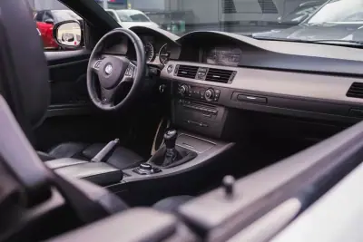 BMW 320 2016 - 18900 EUR, 230000 km - AUTO.MOTO.pt - 230000km - foto 26 de 28