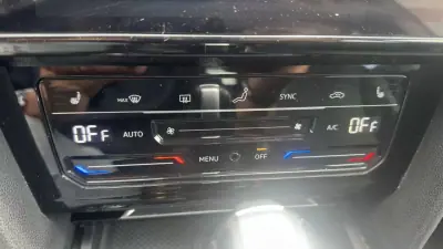 Volkswagen Arteon 2022 - 25490 EUR, 140000 km - 140000km - foto 18 de 26