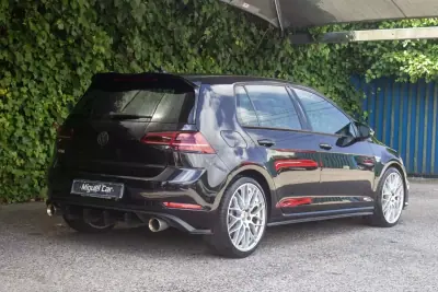 Volkswagen Golf 2019 - 24500 EUR, 114000 km - AUTO.MOTO.pt - 114000km - foto 8 de 17