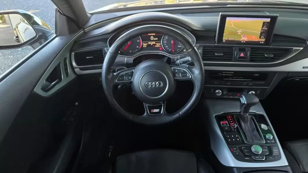 Audi A7 Sportback 2013 - 19800 EUR, 232000 km - AUTO.MOTO.pt - 232000km - foto 10 de 20