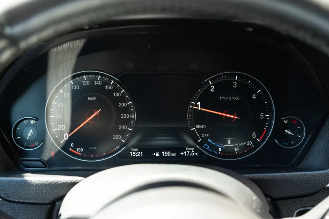 BMW 420 Gran Coupé 2018 - 26000 EUR, 190500 km - AUTO.MOTO.pt - 190500km - foto 12 de 28