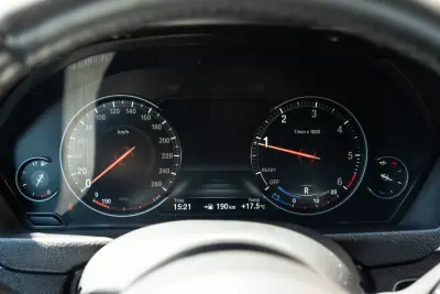BMW 420 Gran Coupé 2018 - 26000 EUR, 190500 km - AUTO.MOTO.pt - 190500km - foto 12 de 28