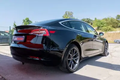 Tesla Model 3 2020 - 24900 EUR, 144500 km - foto 5 de 20