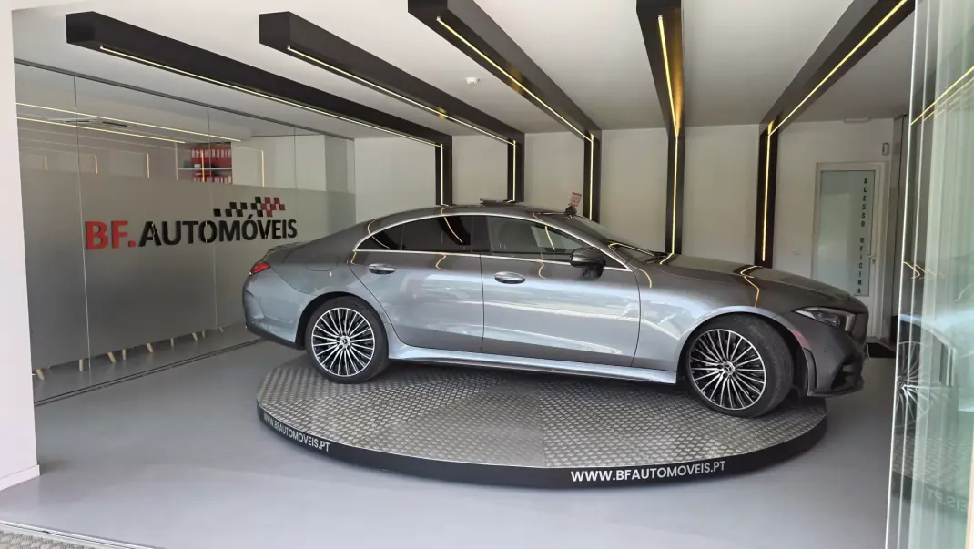 Mercedes-Benz CLS 400 2019 - 44500 EUR, 165703 km - AUTO.MOTO.pt - 165703km - foto 8 de 73