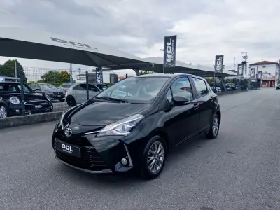 Toyota Yaris 2017 - 11990 EUR, 103000 km - AUTO.MOTO.pt - 103000km - foto 3 de 39