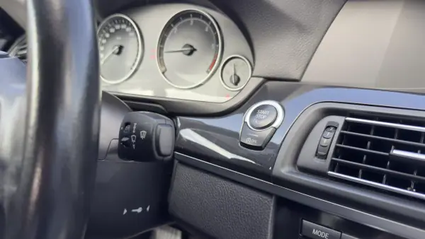BMW 520 2013 - 16500 EUR, 244000 km - AUTO.MOTO.pt - 244000km - foto 33 de 47
