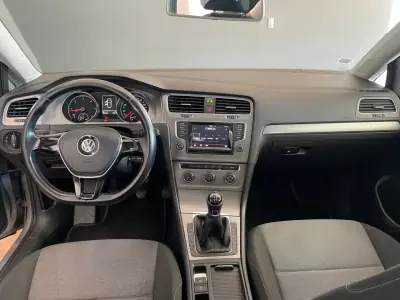 Volkswagen Golf 2014 - 14900 EUR, 163243 km - AUTO.MOTO.pt - 163243km - foto 18 de 22