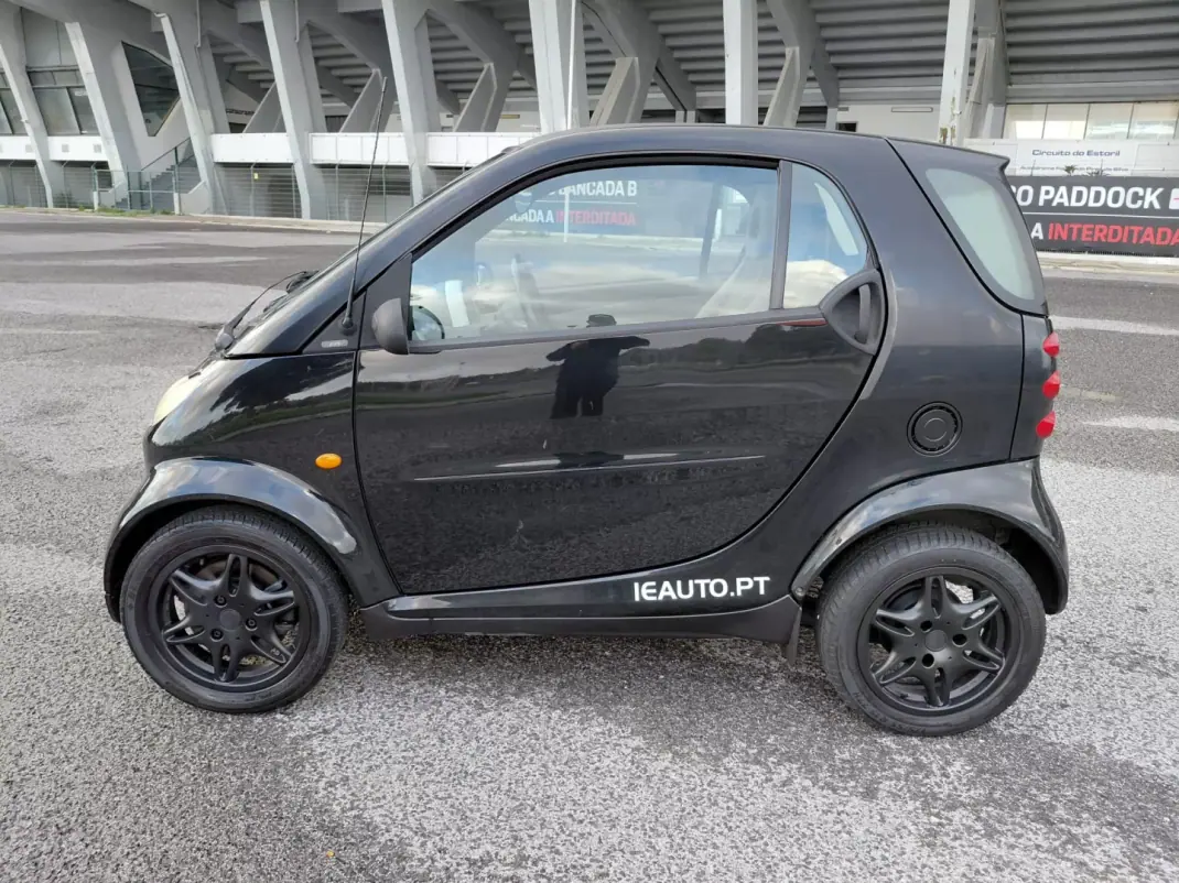 Smart Fortwo Cabrio 2004 - 3890 EUR, 224145 km - AUTO.MOTO.pt - 224145km - foto 3 de 18