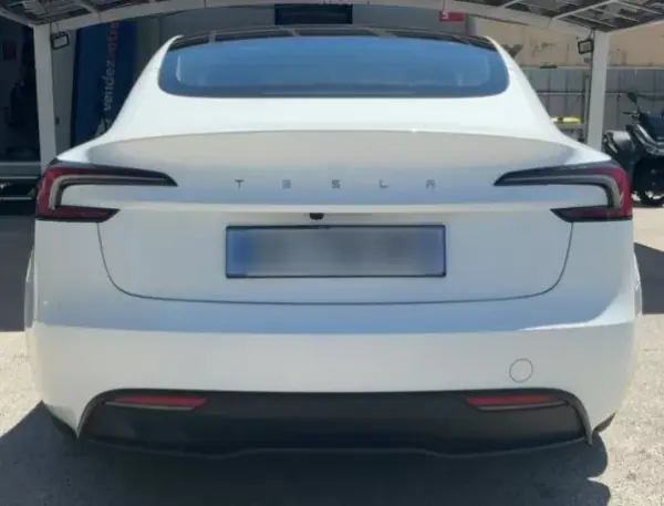 Tesla Model 3 2023 - 34900 EUR, 55778 km - AUTO.MOTO.pt - 55778km - foto 2 de 8