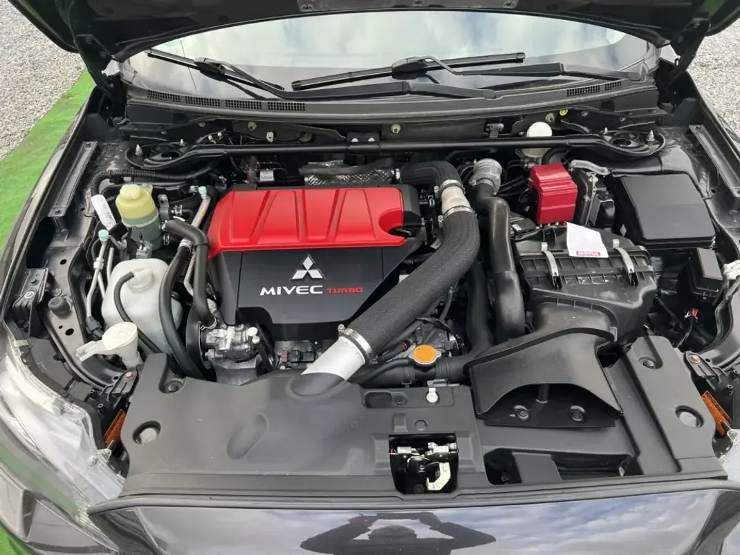 Mitsubishi Lancer 2011 - 54990 EUR, 90000 km - 90000km - foto 16 de 19