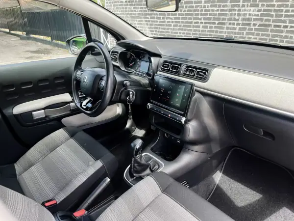 Citroën C3 2018 - 10900 EUR, 123000 km - AUTO.MOTO.pt - 123000km - foto 2 de 13