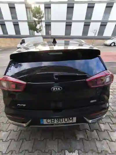 Kia Niro 2019 - 17000 EUR, 54000 km - 54000km - foto 8 de 11