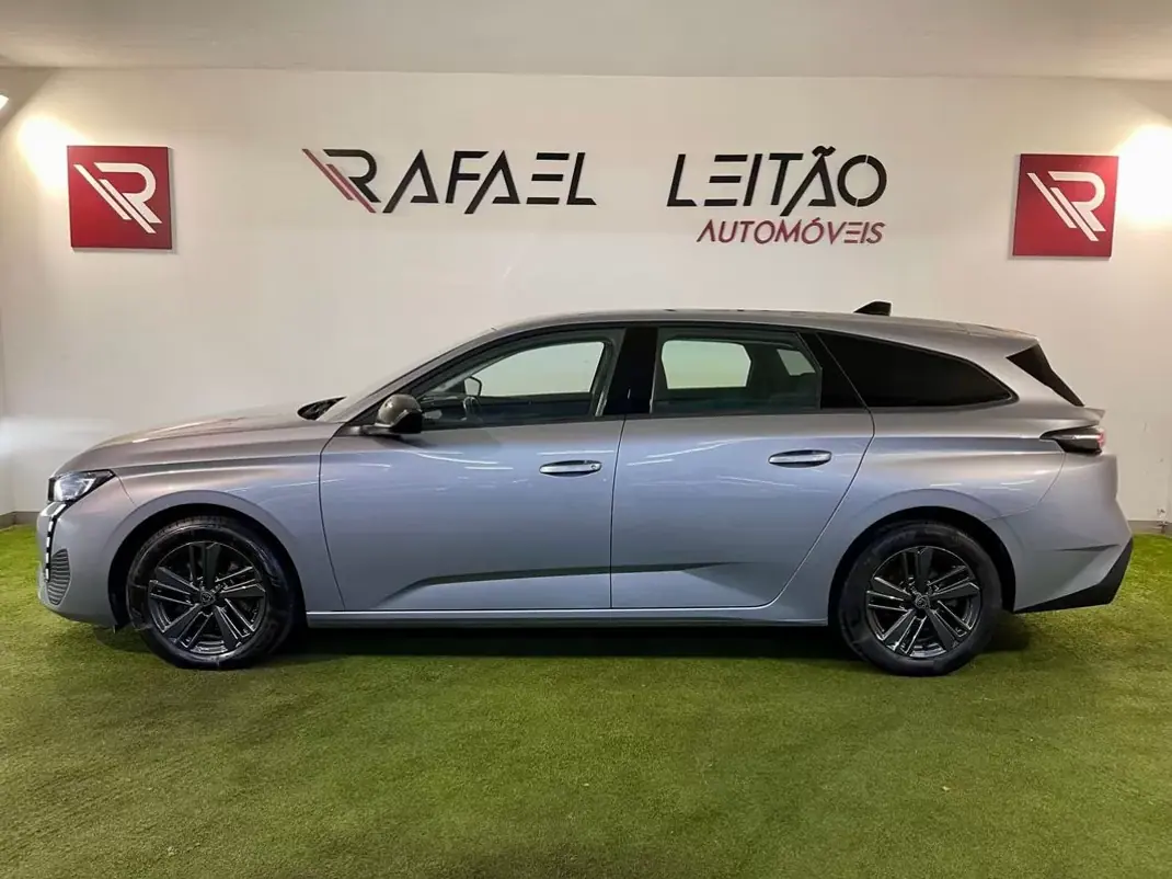 Peugeot 308 SW 2022 - 17950 EUR, 144000 km - AUTO.MOTO.pt - 144000km - foto 9 de 29