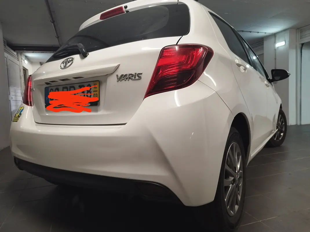 Toyota Yaris 2016 - 10500 EUR, 116000 km - 116000km - foto 10 de 11