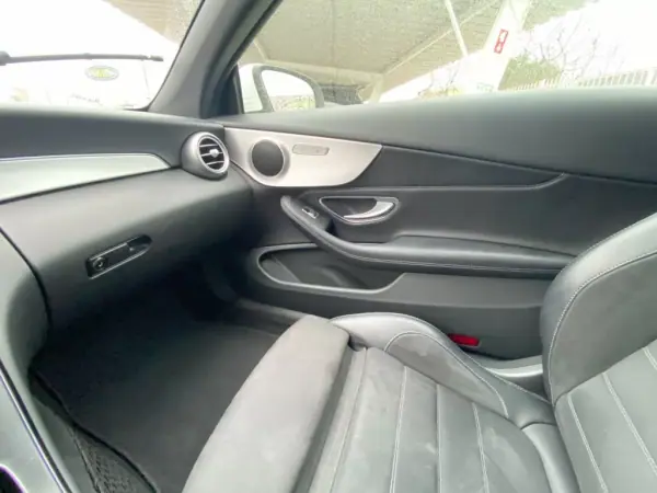 Mercedes-Benz C 220 2018 - 36900 EUR, 76254 km - AUTO.MOTO.pt - 76254km - foto 25 de 27